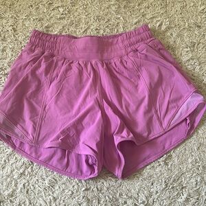 Lululemon hotty hot shorts size 4